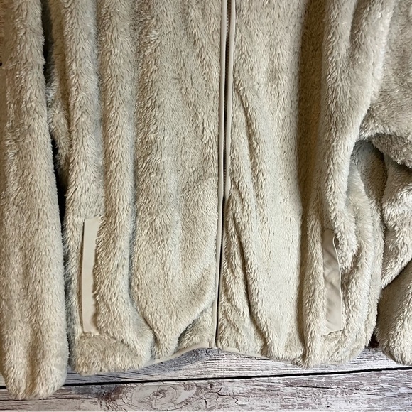 ZYIA Sherpa Block Zipper Jacket in Storm - Picture 5 of 10